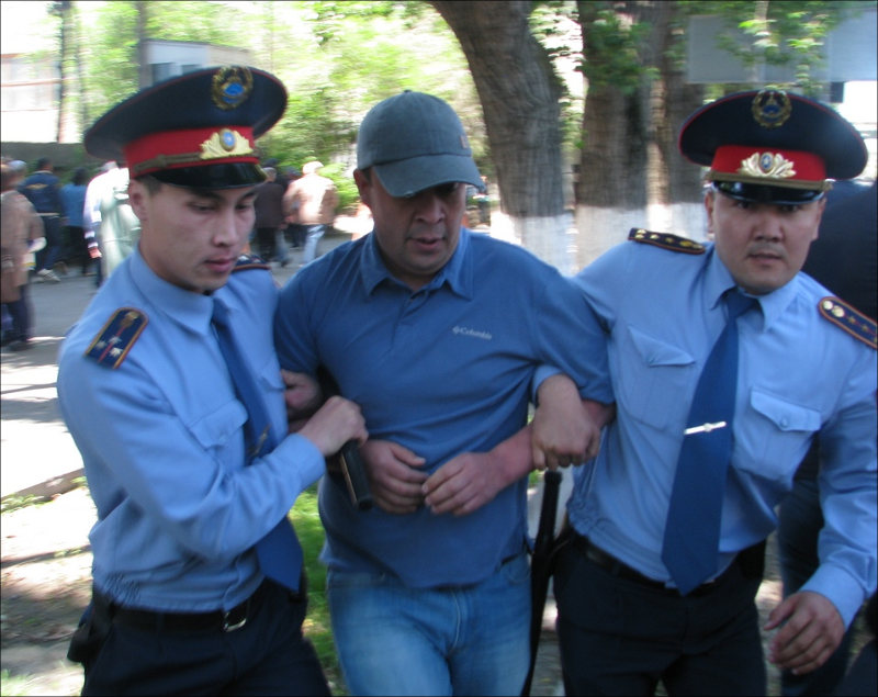 Police detain land protester in Almaty